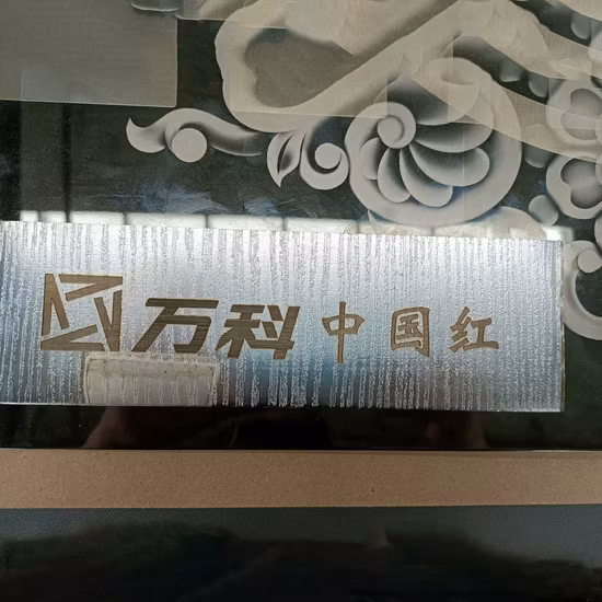Chinesische Fabrik-Lasergravurmaschine aus zweiter Hand für LED-Spiegel